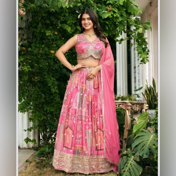 Beautiful lehnga - Picture 3 of 3